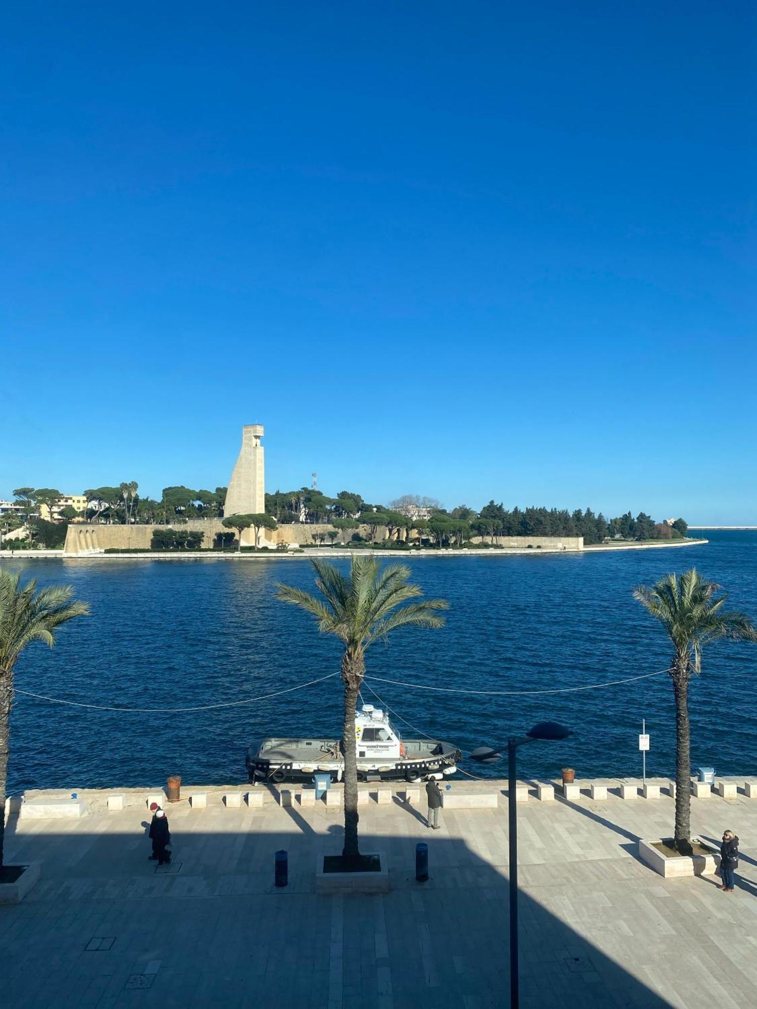 شقة Regina Del Porto برينديسي المظهر الخارجي الصورة